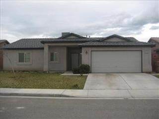5530 El Palacio Dr, Bakersfield, CA 93307-6986