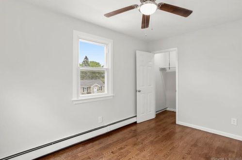 719 Queen St, Bridgeport CT  06606-3379 exterior