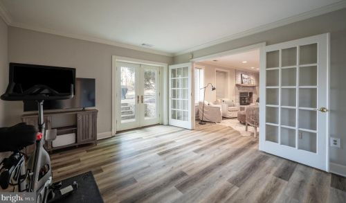 281 Golden Woods Ct, Great Falls VA  22066-4152 exterior