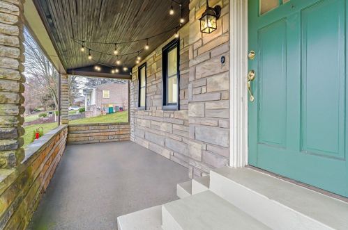 219 Old Oak Rd, Canonsburg, PA 15317-2628