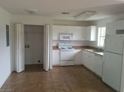 5129 28th St, Lehigh Acres, FL 33973-6604