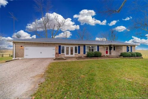 4135 Highway 11, Elizabeth, IN 47117-9214