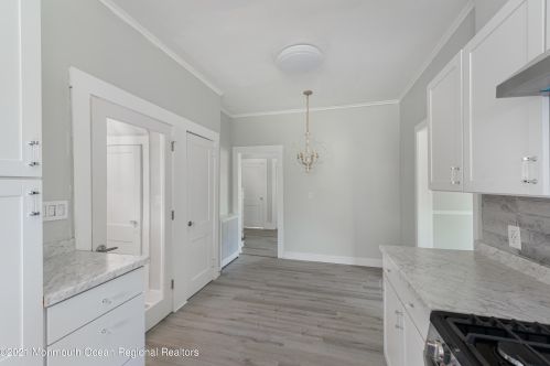 50 Willow Dr, Little Silver NJ  07739-1538 exterior