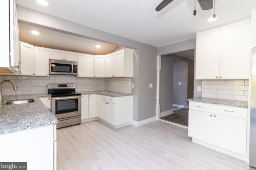 511 4th St, Laurel DE  19956-1506 exterior