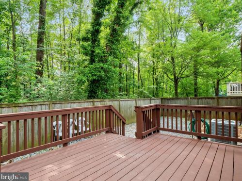 2268 Cocquina Dr, Herndon VA  20191-1140 exterior