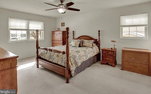 6550 Baywood Dr, Harrisburg PA 17111-6894 exterior