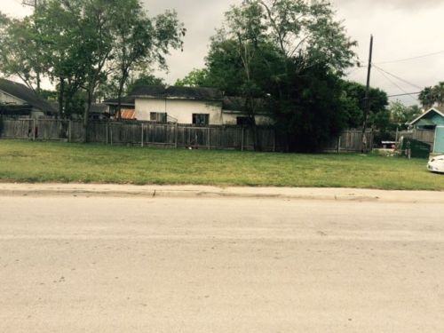 1117 10th St, Brownsville, TX 78520-7146