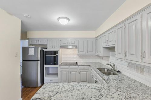 2012 Treehouse Ln, Plano, TX 75023-7434