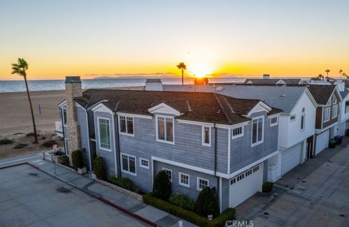 218 Oceanfront, Newport Beach, CA 92661-1246
