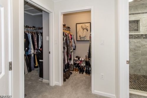 4 Stevens Ln, Martinsville NJ  08836-2249 exterior