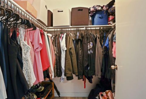 9020 Lismore Dr, Elk Grove CA  95624-2661 exterior