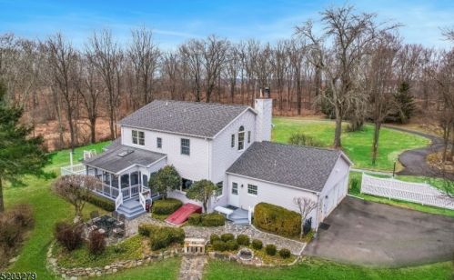 18 Dennis Rd, Lafayette NJ  07848-3153 exterior