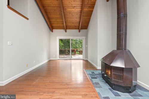 20787 Evergreen Ml Rd, Leesburg VA  20175-6412 exterior