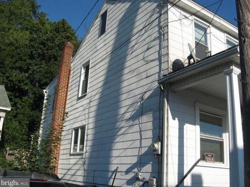7 Price St, Arnots Addition, PA 17970-1249