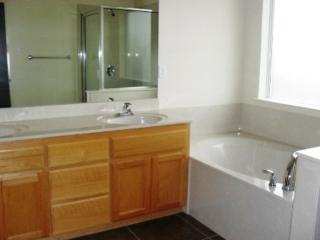 2401 Isabelle Dr, Copperas Cove TX  76522-7591 exterior