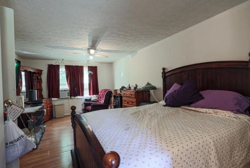 1295 White Oak Rd, Amelia OH  45102-2520 exterior