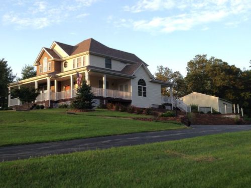 946 Pine Ridge Rd, Winchester, KY 40391-8603