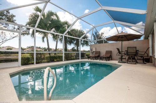 8658 Genova Ct, Naples, FL 34114-2748