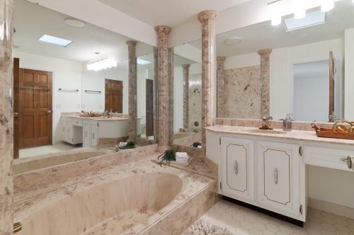 935 Holbrook Cir, Fort Walton Beach FL  32547-6733 exterior