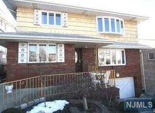 338 Brinkerhoff Ave, Palisades Park NJ  07650-4066 exterior