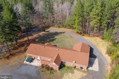 34156 Indiantown Rd, Locust Grove VA  22508-2221 exterior