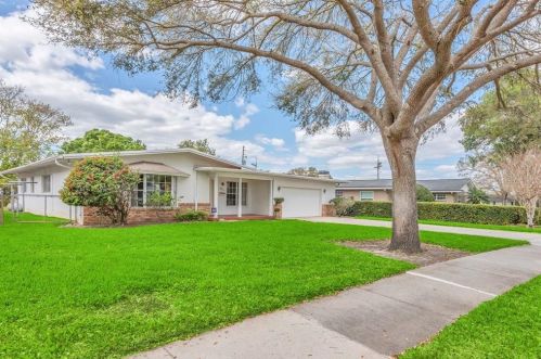 3208 Ardsley Dr, Orlando, FL 32804-3508