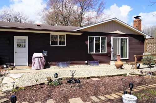 1963 Wood Ln, Green Bay WI  54304-1915 exterior