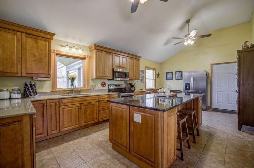 5806 Brown Rd, Miami, OH 45056-8839