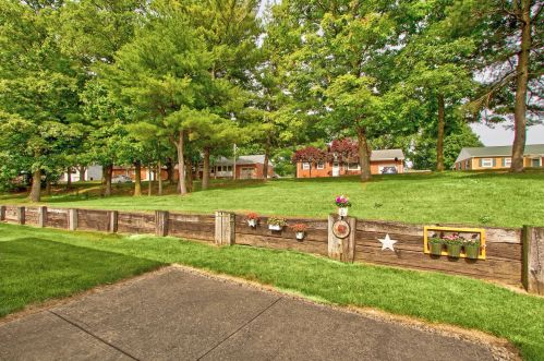 1533 Hawke St, Bellefontaine OH  43311-9649 exterior