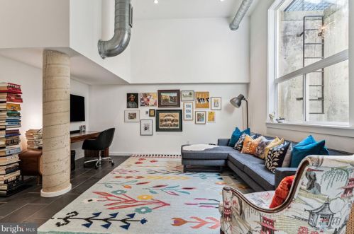 1114 Bodine St, Philadelphia PA  19147-5306 exterior