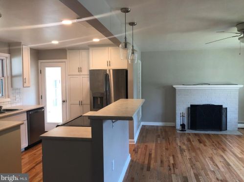 121 Green St, Camp Hill PA  17011-6716 exterior