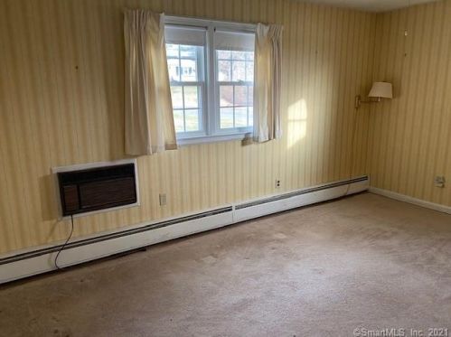 34 Robert Ln, Wallingford CT  06492-4317 exterior