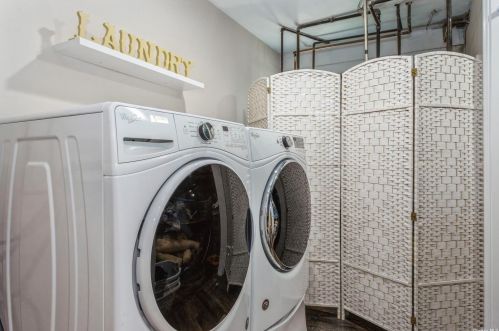 32 Adams St, Floral Park NY  11001-2810 exterior