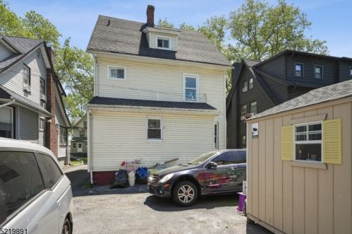 19 Whittier St, East Orange, NJ 07018-1916