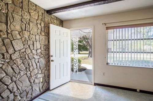 37312 Turner Dr, Umatilla, FL 32784-9229