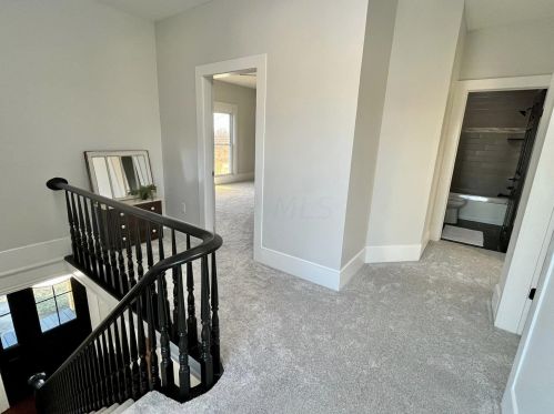 7181 Granville Rd, Mount Vernon OH  43050-9413 exterior