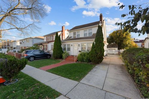 218-28 99th Ave, Jamaica, NY 11429-2516