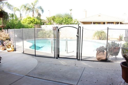 13904 Las Entradas, Bakersfield CA 93314-4209 exterior