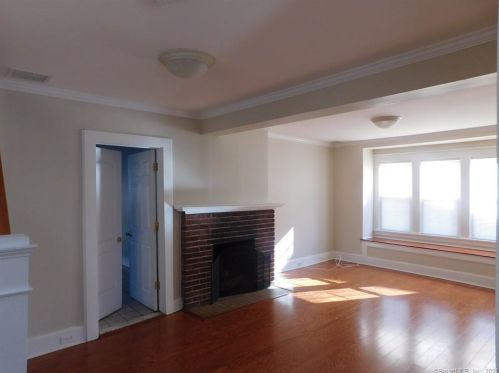 67 Quintard Ter, Stamford, CT 06902-3902