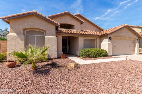 720 April Dr, Chandler, AZ 85226-1632