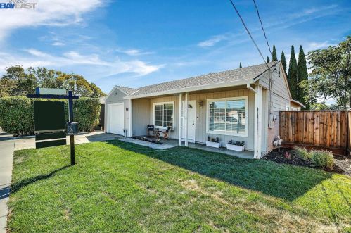 679 James St, Livermore, CA 94551-6357