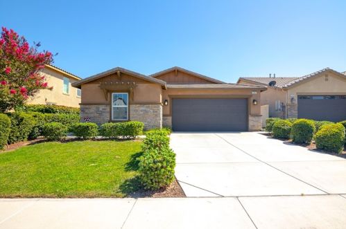 4167 Ladrillo St, Lake Elsinore, CA 92530-2016