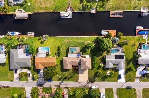 3019 18th Ave, Cape Coral, FL 33904-4097