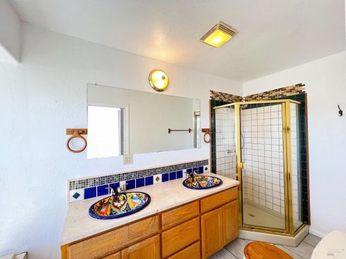 7820 Lakeside Dr, Ukiah CA  95482-9425 exterior