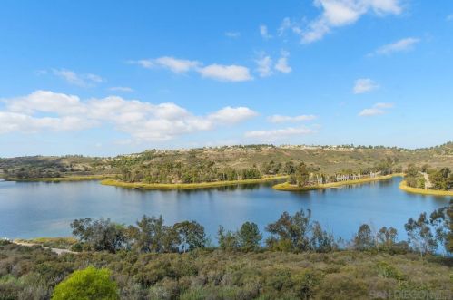 11040 Caminito Vista Pacifica, San Diego CA 92131-3301 exterior