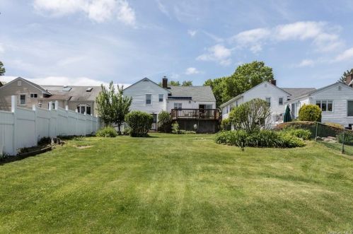45 Alta Dr, Mount Vernon, NY 10552-1501