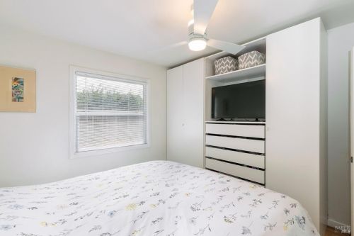 3444 Montgomery Dr, Santa Rosa CA  95405-5142 exterior