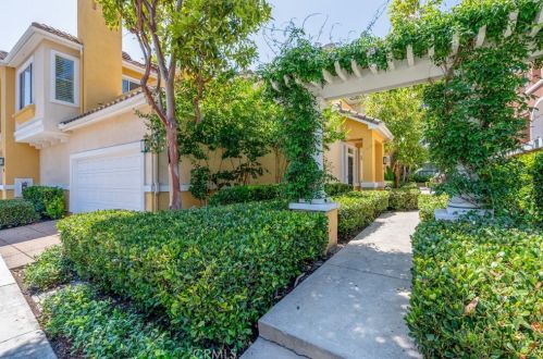 1005 Reggio Aisle, Irvine, CA 92606-8878