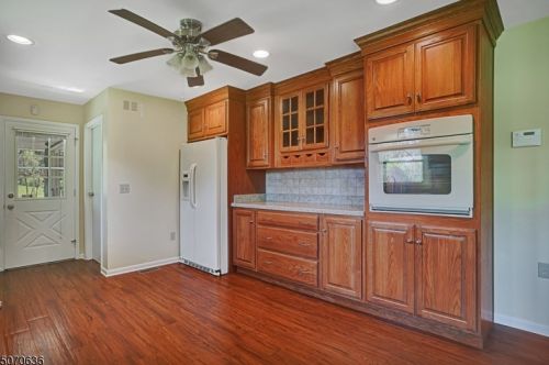 205 Sarepta Rd, Belvidere NJ  07823-2624 exterior