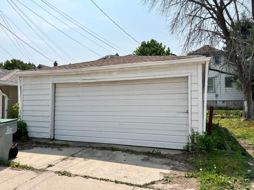 5744 36th St, Milwaukee WI  53209-4008 exterior